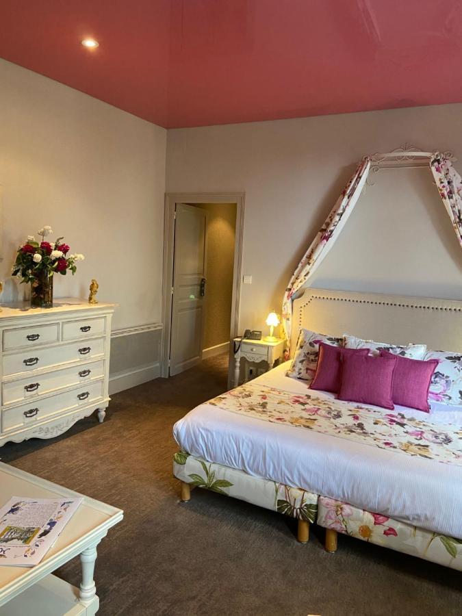 Hotel Grand Montespan Talleyrand Bourbon-lʼArchambault
